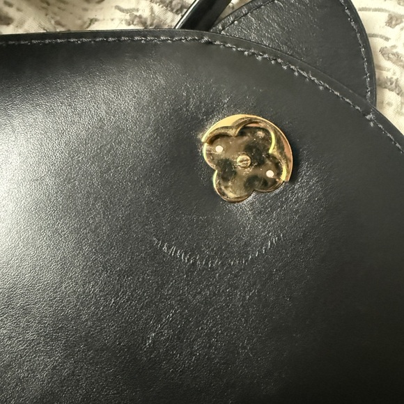 LOUIS VUITTON LV PONT 9 BAG - Picture 4 of 11